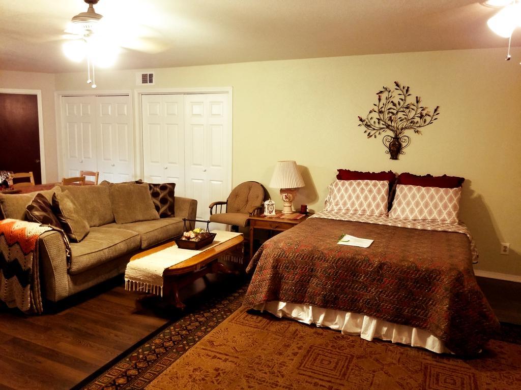 Charming Downstairs Unit Appartamento Oakhurst