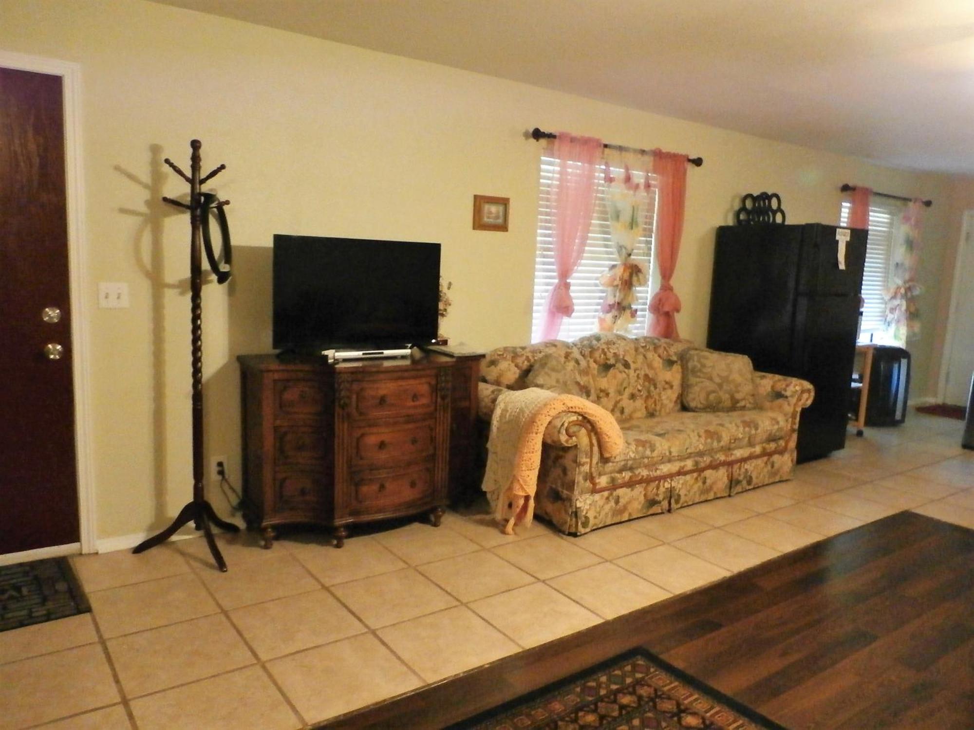 Charming Downstairs Unit Appartamento Oakhurst